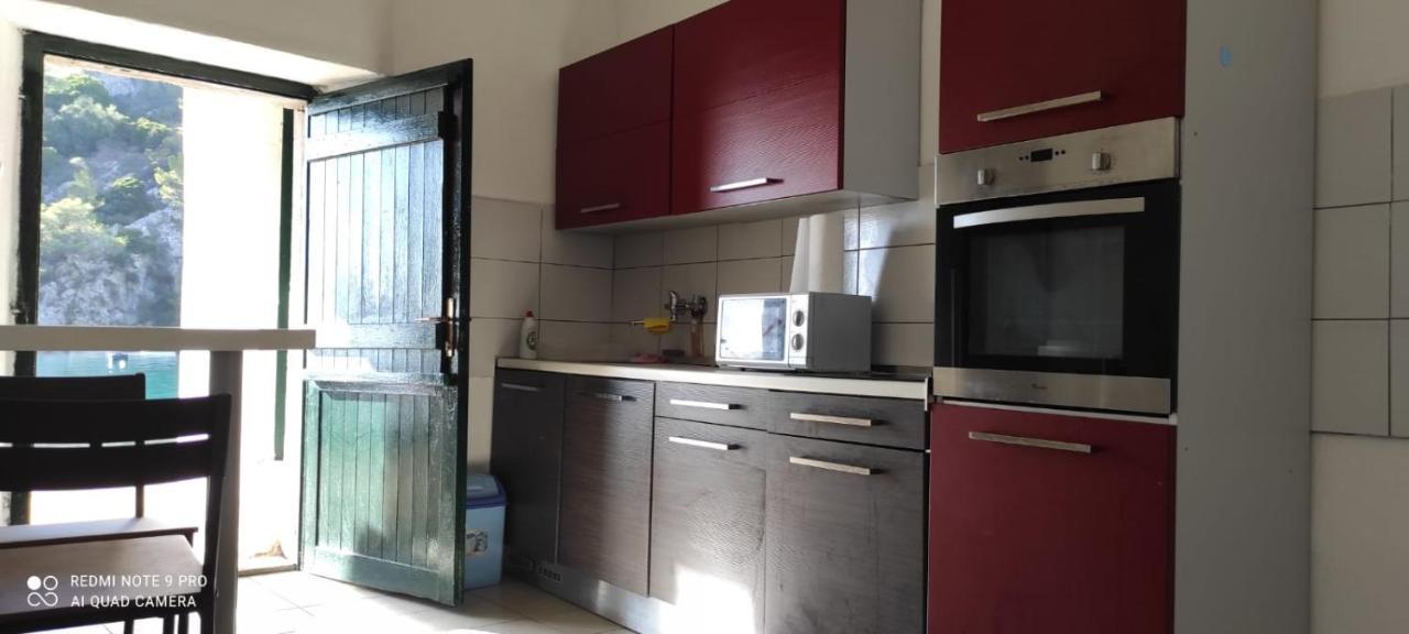 House On The Sea Mili Apartman